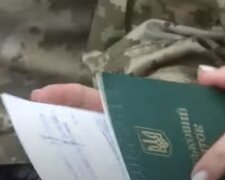 Военный билет. Фото: скриншот YouTube-видео