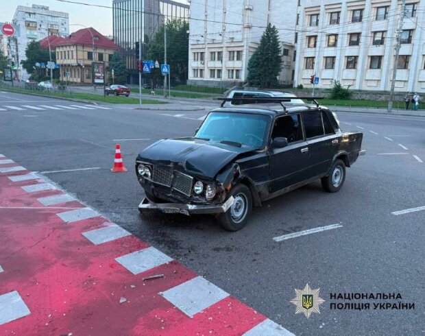 Поліція на місці смертельної ДТП у Печерському районі Києва