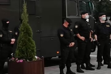 ОМОН в Беларуси. Фото: скриншот YouTube