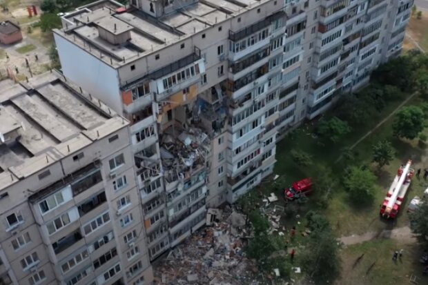 Потеряла семью, чудом выжила сама: история 18-летней киевлянки, пострадавшей от взрыва в доме на Позняках