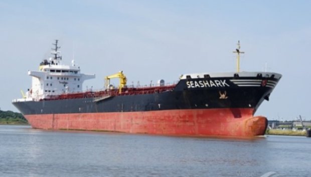 «Жизнь экипажа под угрозой»: Капитан задержанного в Египте танкера с украинскими моряками