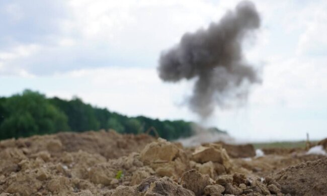 Київ і область струснуло від сильних вибухів: з'явилися перші подробиці