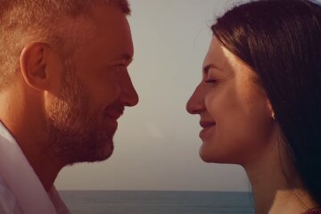 Сніжана та Сергій Бабкіни. Фото: скріншот YouTube-відео