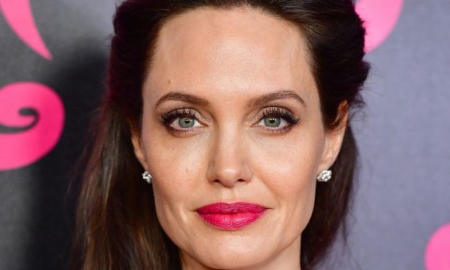 Анджелина Джоли