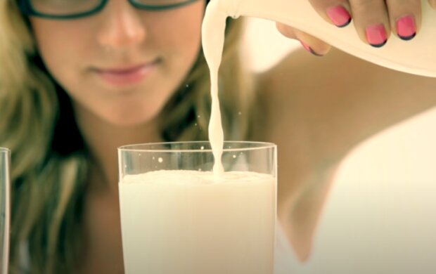 Молоко: Скриншот YouTube