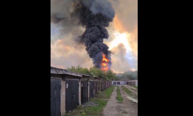 На рф новое огненное ЧП: горит огромный стратегический завод – видео