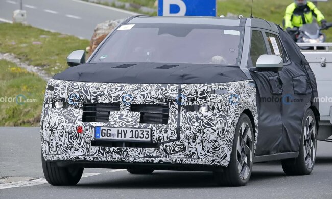 Hyundai Kona 2027 на тестах — прототип у камуфляжі