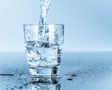 Аномальная жара: сколько нужно пить воды и как это делать без вреда для здоровья