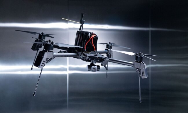 Наземный робот Frontline Robotics с модулем ИИ и защитой от РЭБ