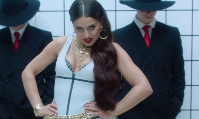 Співачка SLAVIA. Фото: скріншот Youtube-відео.