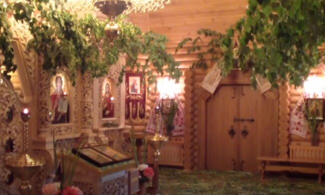 Церковь на Троицу. Фото: скриншот YouTube-видео