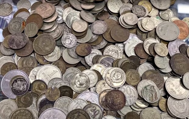 Монети. Фото: скріншот Youtube-відео