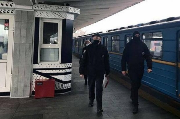 Киев. Полиция. Фото: скриншот Youtube