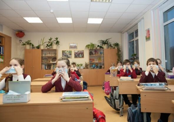 Китайский вирус в Киеве перекинулся на детей: родителей предупредили, школа выходит боком