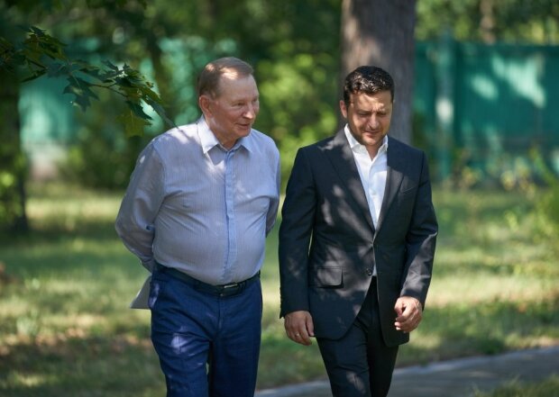 Владимир Зеленский и Леонид Кучма . Фото: скриншот president.gov.ua.