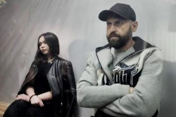 В сети показали как сидит Дронов: Вы не поверите, но ему за это еще и платят деньги - многие о такой зарплате мечтают