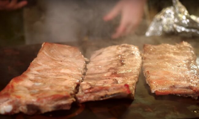 Їжа. Фото: YouTube, скрін