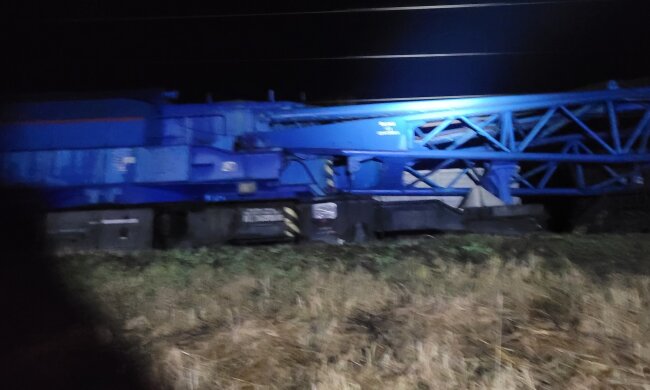 Масштабное ЧП на Укрзализныце: на Житомирщине сошел с рельсов товарный, много поездов опаздывают