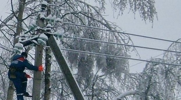 линии электропередач, фото: День