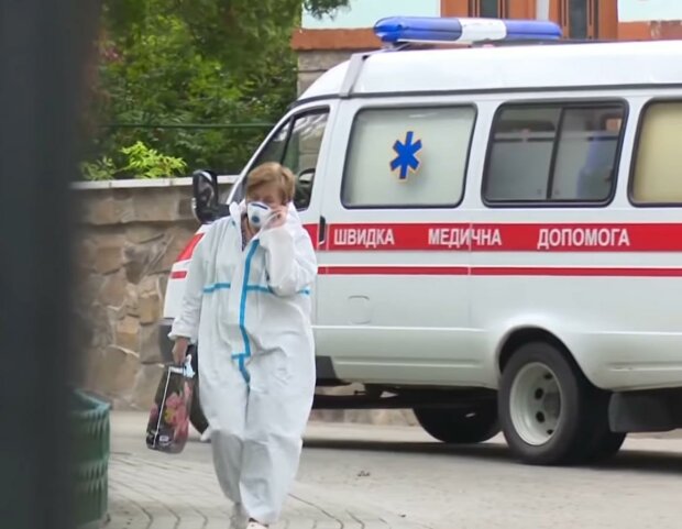 В Украине продолжает расти число заболевших. Фото: скрин youtube