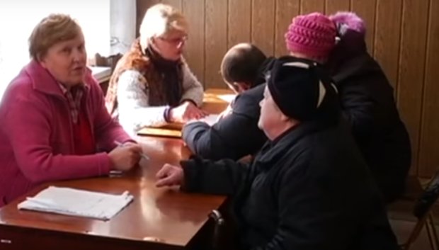 Пенсионеры в Украине, фото - телеканал Украина