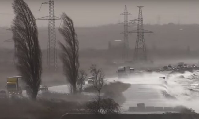 Буря. Фото: скриншот YouTube