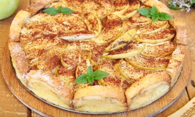 Яблочная запеканка. Фото: youtube.com