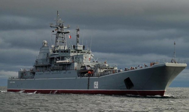 В Черном море сломался военный корабль РФ