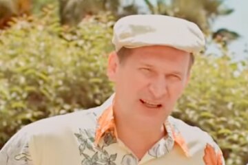 Федор Добронравов в роли Ивана Будько. Фото: скриншот YouTube-видео