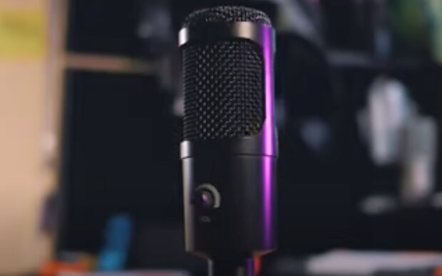 Мікрофон. Фото: скріншот YouTube-відео