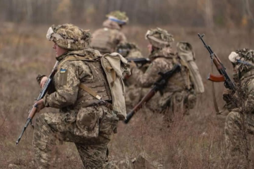 Регулярні премії, ананаси, банани та м'ясо: військовий здивував, як держава піклується про солдатів