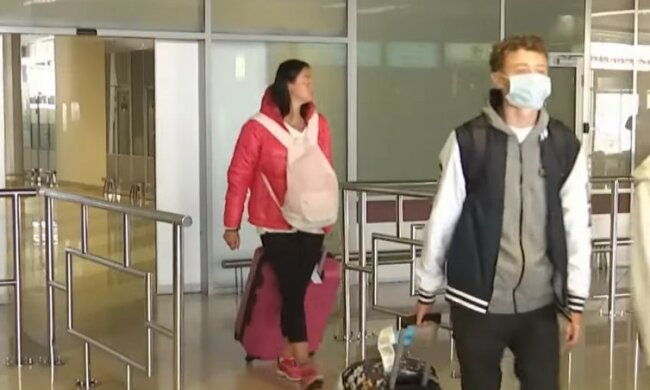 Авиасообщение с Европой откладывается. Фото: скриншот Youtube