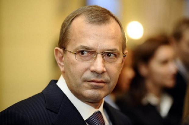 Клюев, который возглавлял администрацию Януковича, идет в депутаты. ЦИК разрешила