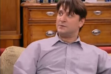 Виктор Логинов в роли Гены Букина. Фото: скриншот Youtube-видео