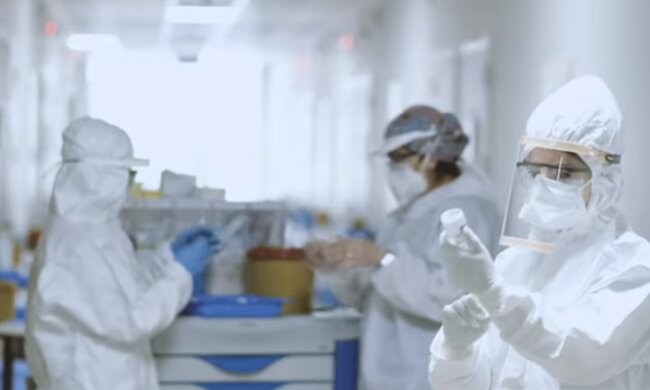 Медики. Фото: скріншот YouTube-відео