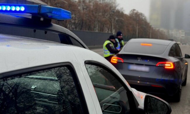 Водіїв попередили про причини, чому покарають за номери авто