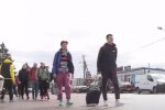 Мужчины на границе. Фото: скриншот YouTube-видео