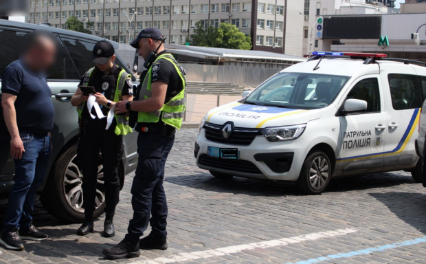 Всех водителей предупредили - права больше недействительны