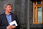 Зеленский сокращает чиновников. Началась реформа