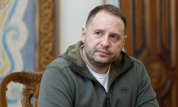 Вже почалося: у Єрмака обшуки - подробиці