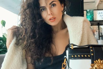 Настя Каменских собрала чемодан, набросила пальто и ушла: поклонники обескуражены, почему