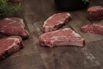 При нагоді відмовтеся від нього назавжди: споживання якого м'яса потрібно скоротити до мінімуму