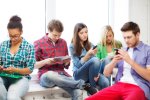 Провокационные смайлы: в Facebook и Instagram можно нарваться на бан – что известно