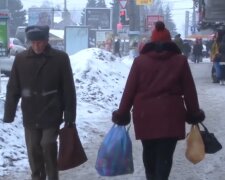 Стажу більше ніж потрібно, а пенсію не перераховували: ПФУ втрапив у скандал та дав роз'яснення