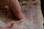 Медикам повысят зарплаты. Фото: скриншот Youtube-видео
