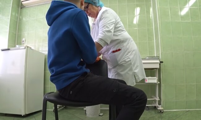 Медкомиссия.  Фото: скриншот YouTube-видео