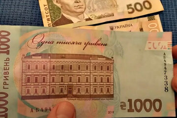 Зарплати в Україні. Фото: скріншот YouTube-відео.