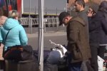 Зеленский назвал условие, при котором отпустит заробитчан на работу. Фото: скриншот YouTube