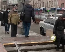 Киев. Гололед. Фото: скриншот Youtube