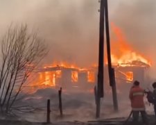 Ликвидация пожара в Житомирской области. Фото: скриншот Youtube